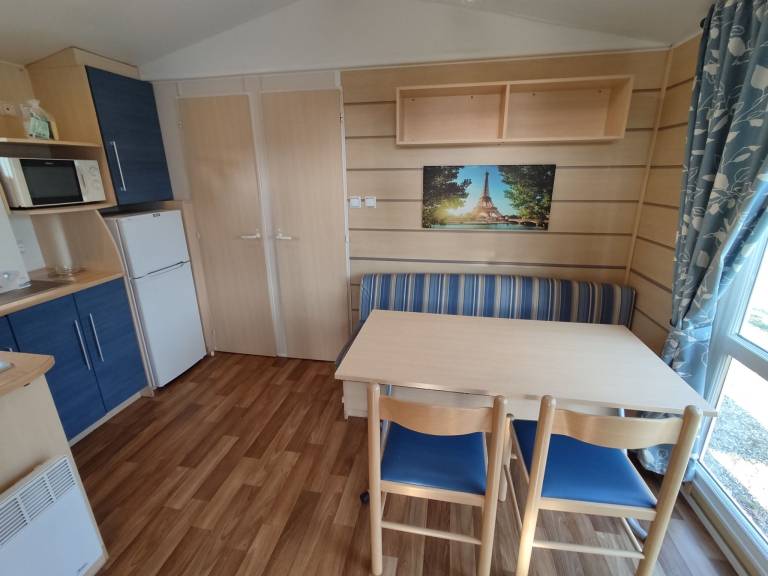 Rental apartment with yard, barbeque & heated pool | Pets allowed — photo 2
