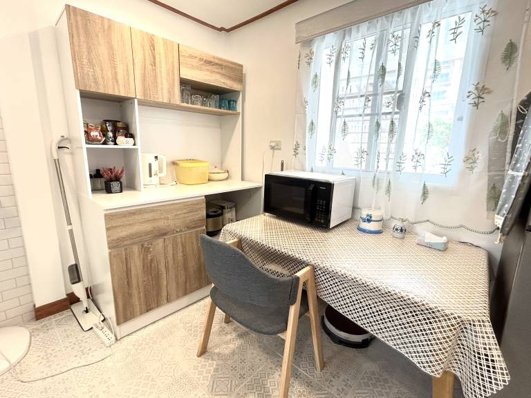 Family-friendly nice house with yard | Pets allowed — photo 5