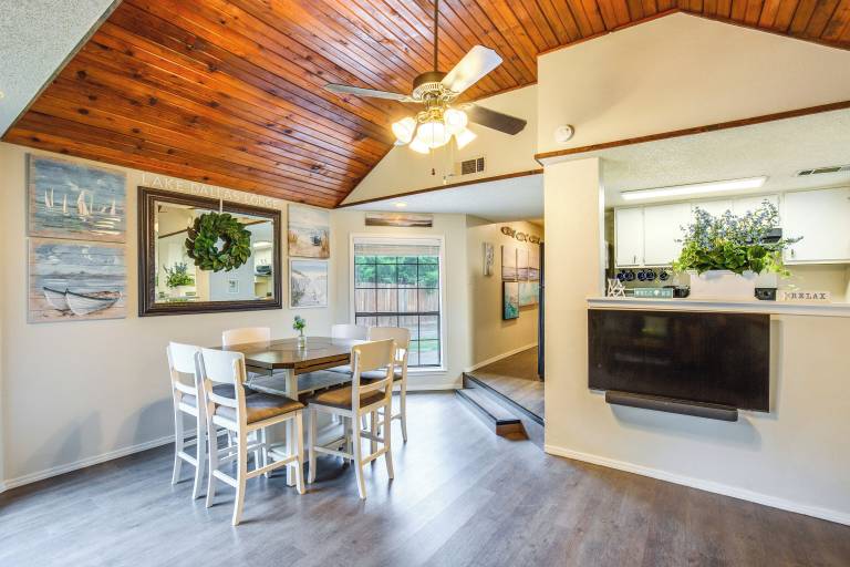 House Lake Dallas