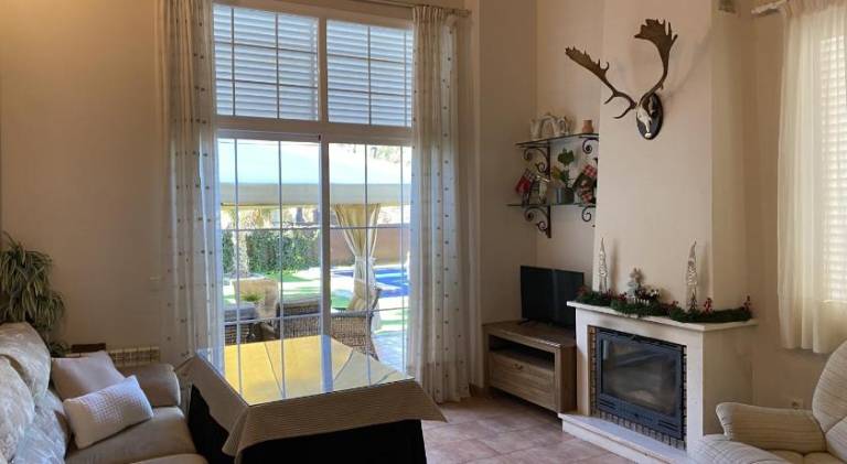 Big vacation home with pool | Pets allowed — photo 2