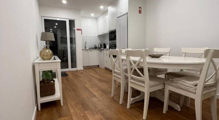 Fully equipped nice house with terrace | Next to Portas da Cidade de Ponta Delgada | Pets are welcome — photo 4