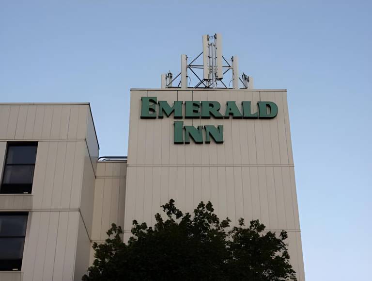 Emerald Inn