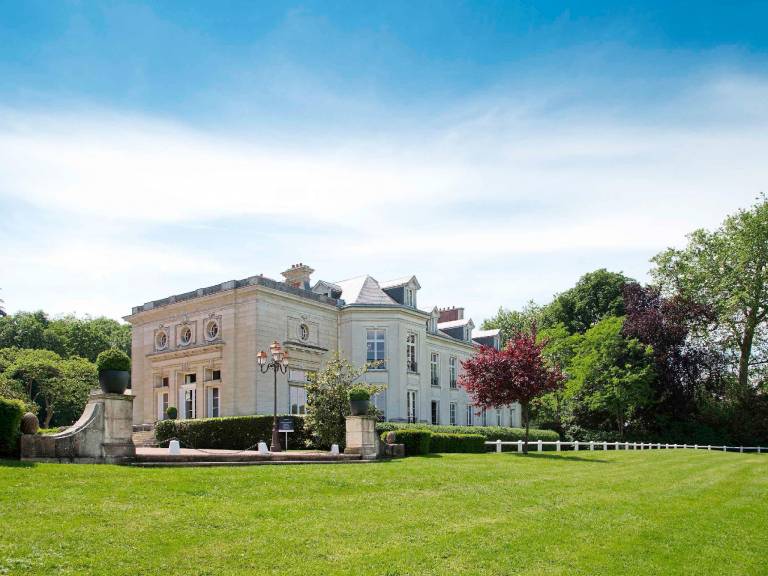 Novotel Chateau de Maffliers