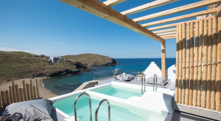Child-friendly vacation home with terrace & pool | Close to the beach | Pets allowed — photo 2