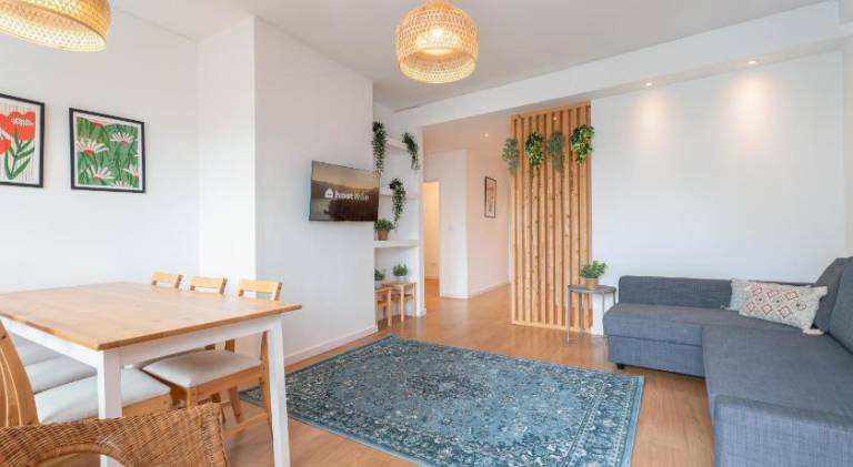 Holiday apartment with patio — photo 2