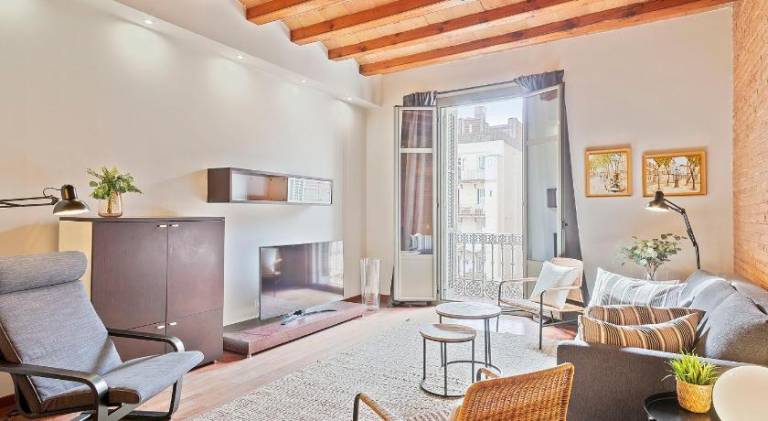 Fully equipped apartment | Next to Casa Milà | Pets are welcome in San Ramon, CA