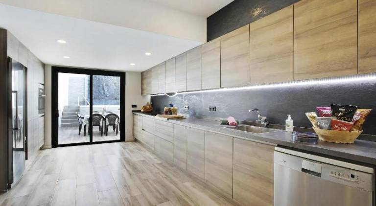 Fully equipped house with terrace, private pool & grill | Good for workation | Pet-friendly — photo 2