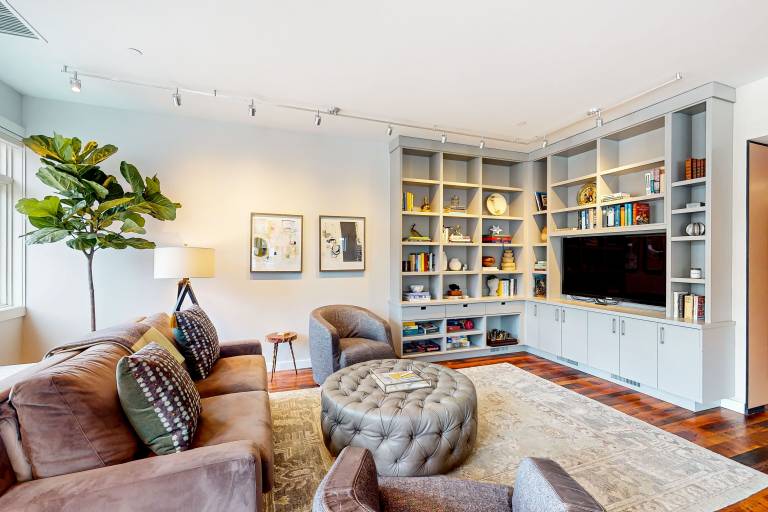 Condo Jackson