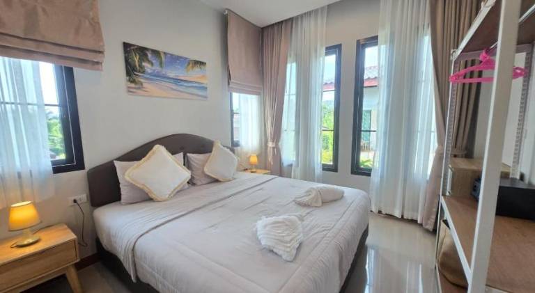 Vacation home with pool in Krabi