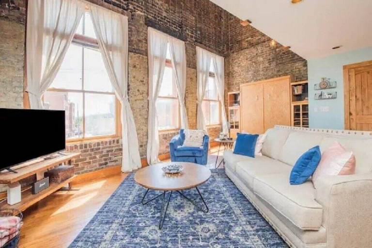 Condo Old City