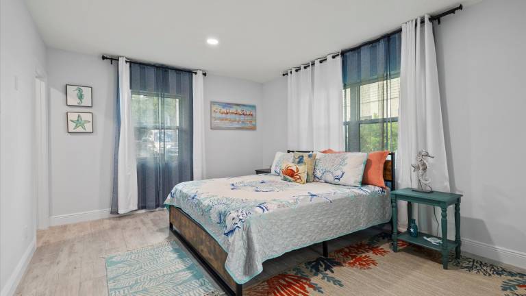 Renovated Beach Villa: 350ft to Ocean, Walk to Inlet & Jetty - 2BR/2BA Near Downtown Fort Pierce — photo 3