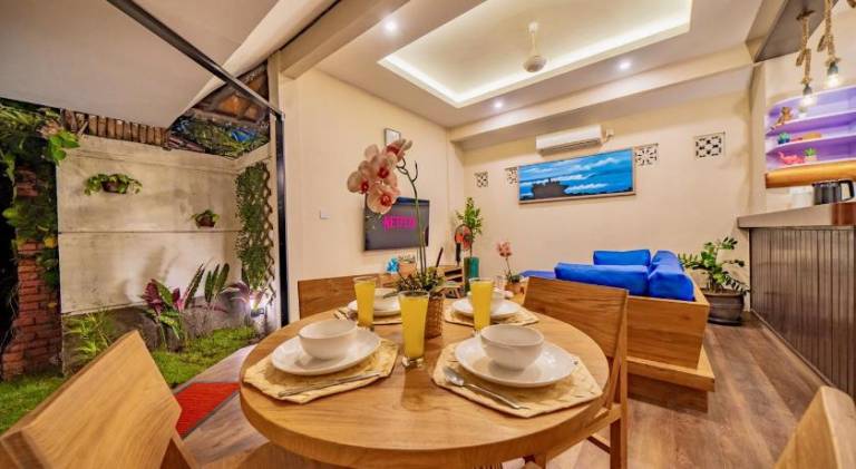 Villa with patio, yard & private pool | Perfect for remote work — photo 5