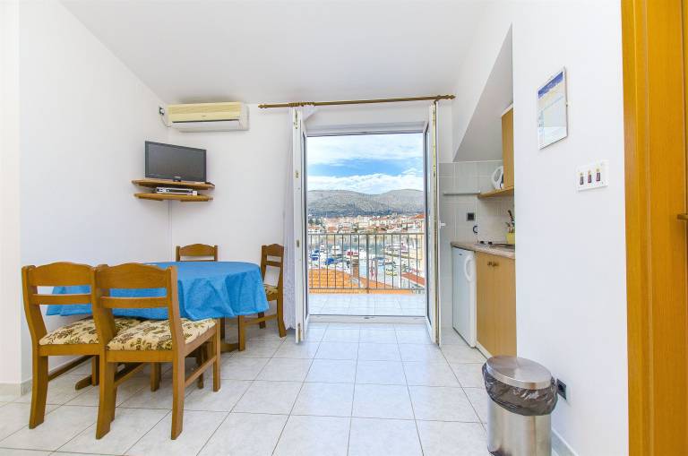 Holiday apartment with barbeque | Sea view — photo 4