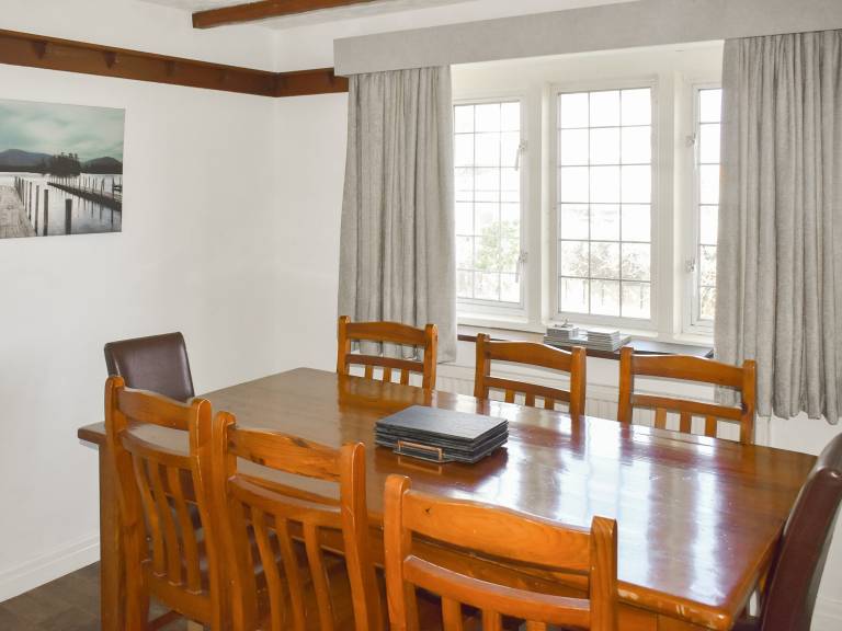 Cottage with yard | Beach view — photo 3