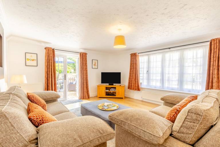 2 Bed in West Runton oc 1719