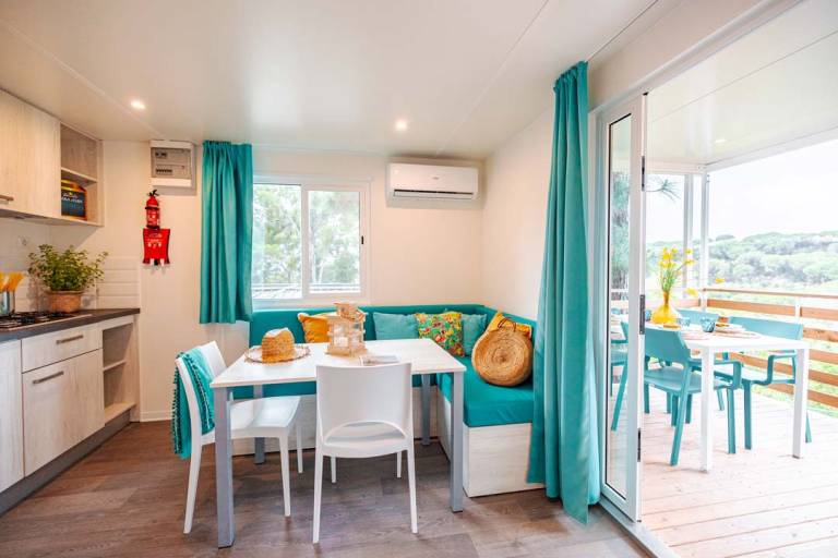 Charming vacation home with pool, patio & jacuzzi | Beach nearby | Pets are welcome — photo 4