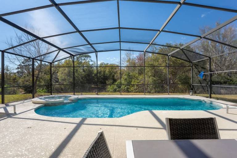 Villa with hot tub & private pool — photo 4