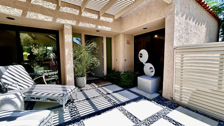 Family-oriented condo with hot tub & heated pool | Good for workation | Pets allowed — photo 4