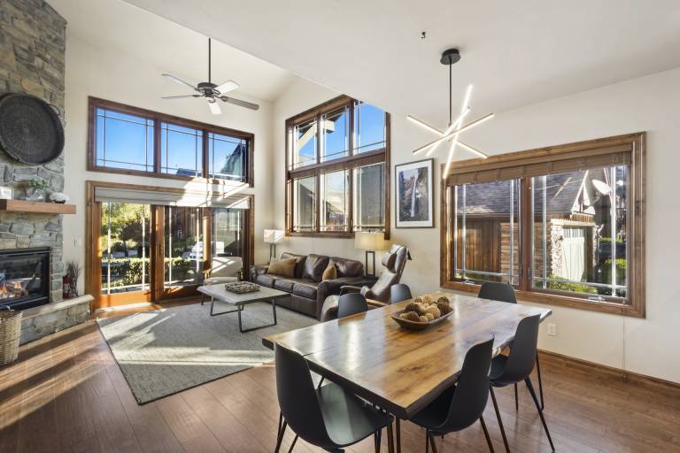 New Listing! Front-Row Views of Pagosa Peak Walk to Uptown Shops — photo 3