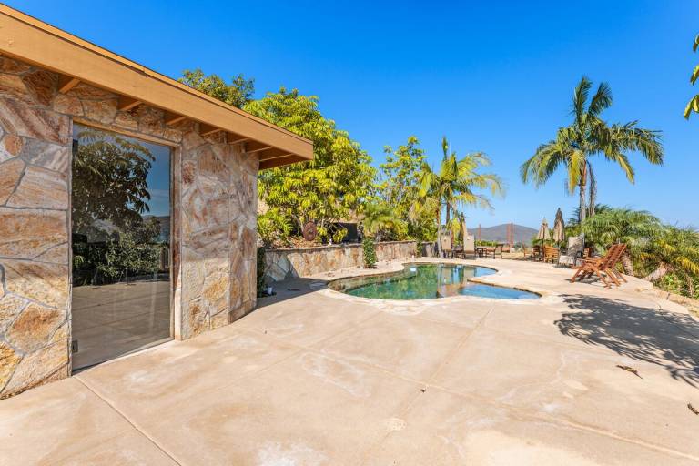 Cabin Escondido