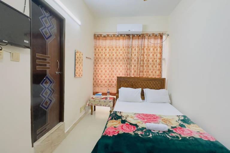 Hotel Labbaik Three Residential