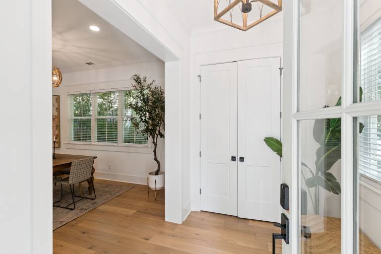 Livn' the Good Life - 1153 Ocean Blvd — photo 3