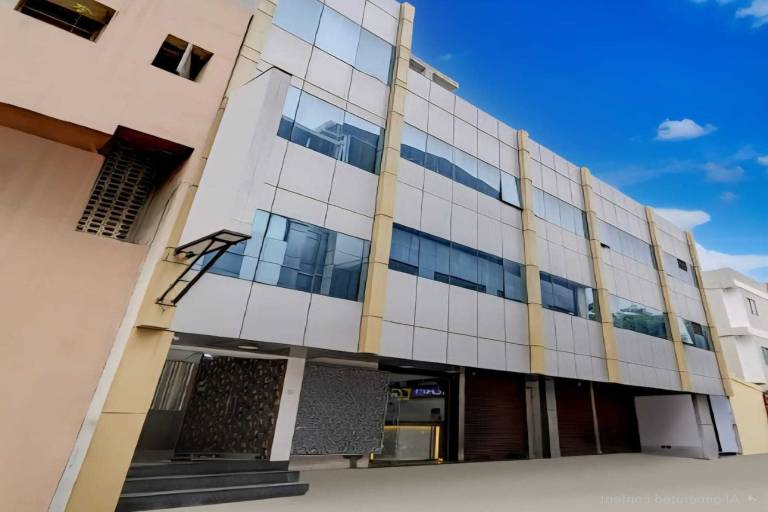 Collection O Gudalur Lake Chennai Formerly Royals Grand