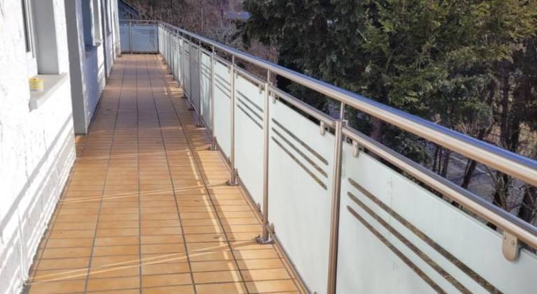 Berghof Worner 2 Wohnungen fur bis zu 20 Personen mit Balkon I Terrasse I 4 Bader I NETFLIX I Ruhig — photo 5