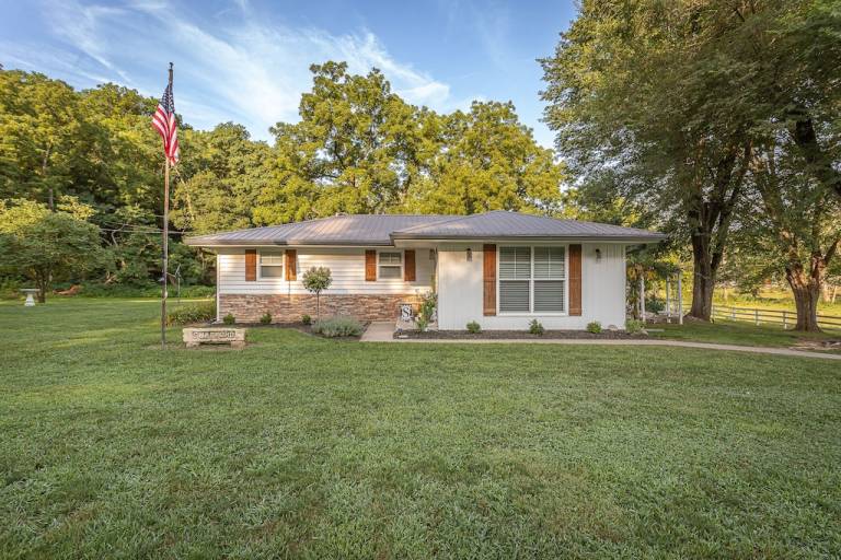 Cabin Rayville