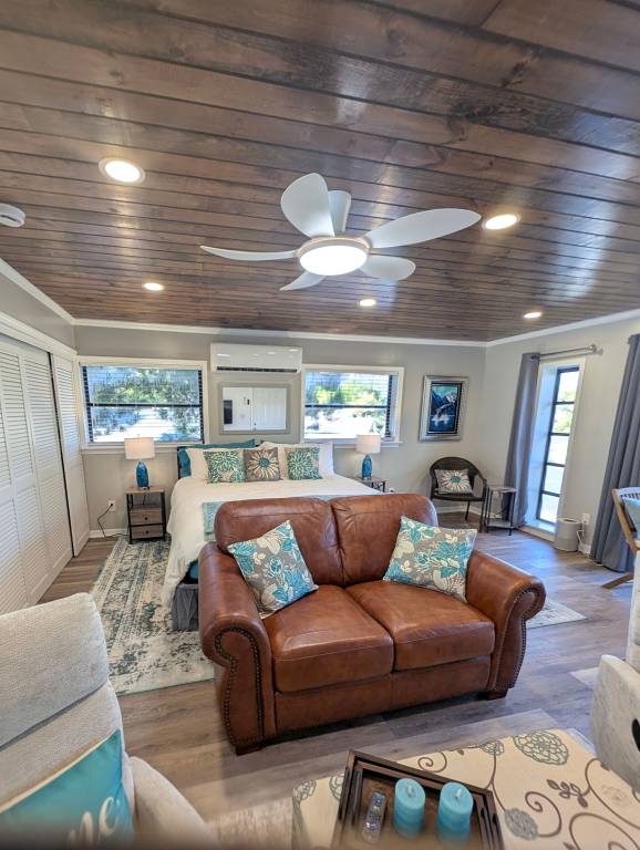 Apartment Paradise Lakes