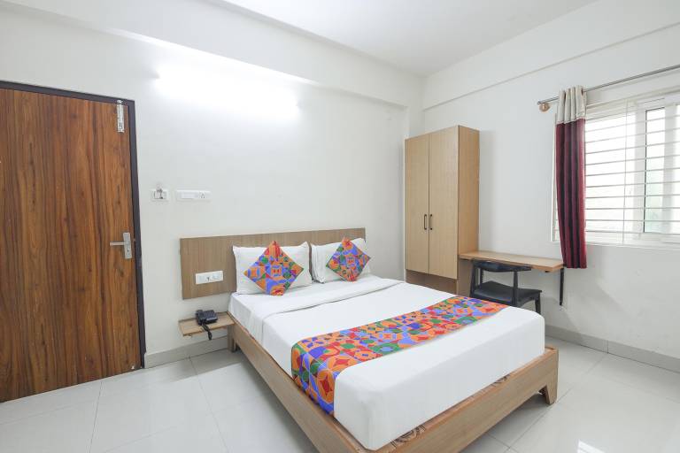 FabHotel Golden Grand Inn Global Village