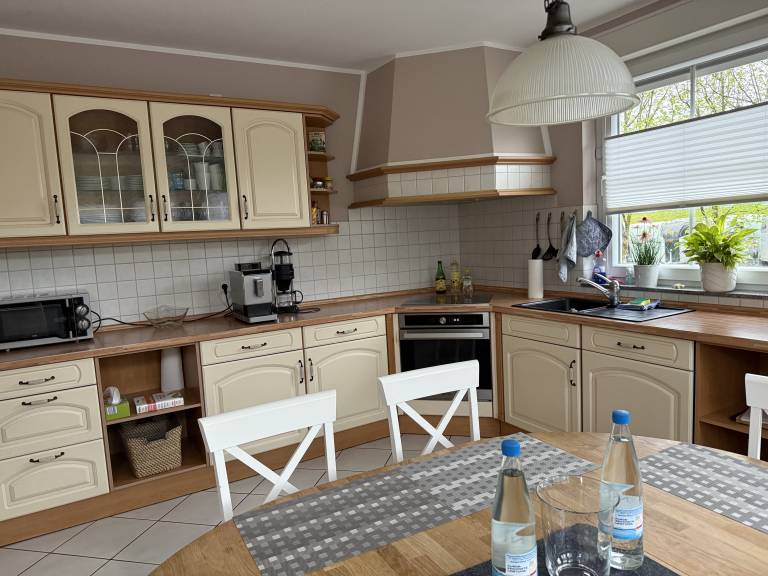 Family-friendly nice vacation home with patio, barbecue & garden | Garden view | Dogs allowed — photo 4