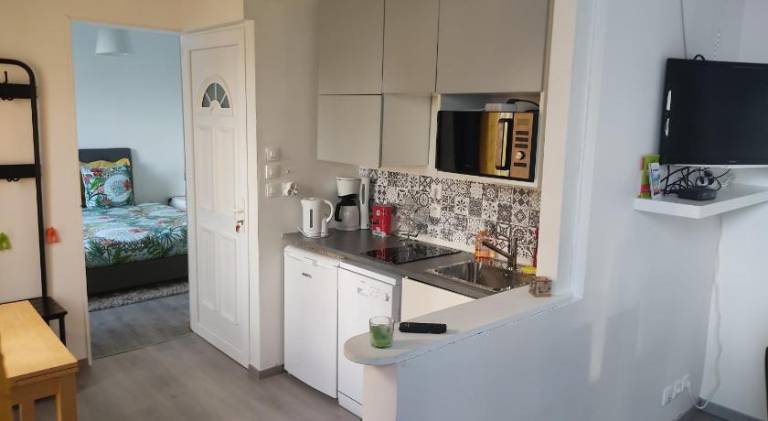 Rental apartment with 2 rooms for 6 persons — photo 3