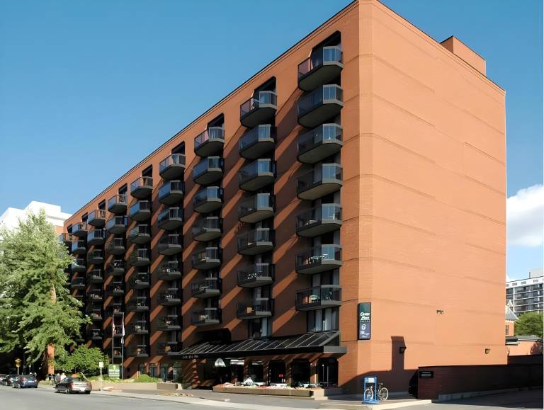 Cartier Place Suite Hotel in Ottawa, ON