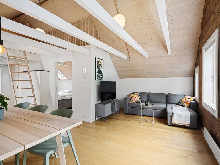 Holiday apartment with terrace | City view — photo 5