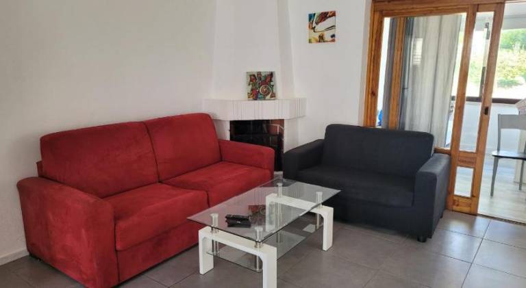 Wonderful holiday apartment with patio, private pool & garden | Pet-friendly — photo 2
