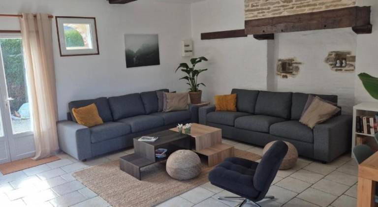 Holiday apartment with pool, garden & barbeque | Pet-friendly — photo 5