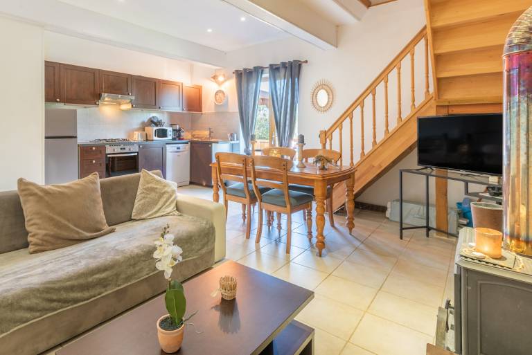 Holiday Home 'Galets' with Mountain View, Wi-Fi and Air Conditioning in Tarbes