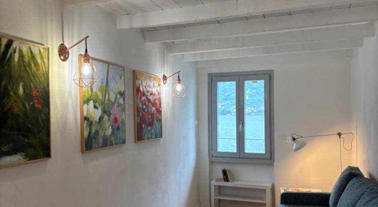 Apartment with 1 room for 4 persons in Lezzeno