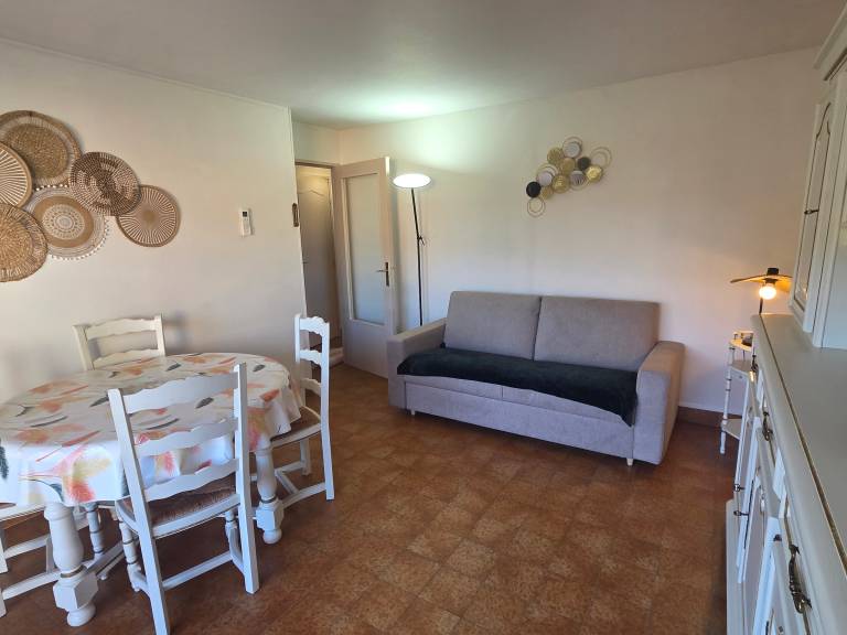 Rental apartment with 1 room for 4 persons — photo 4