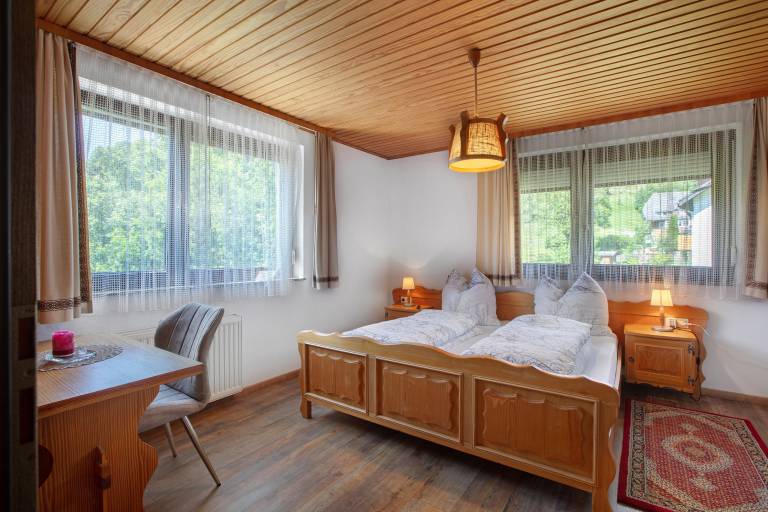 Rental apartment with terrace, barbeque & yard | Garden view in Todtmoos