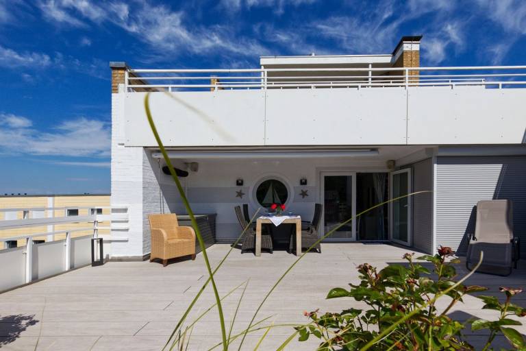 F302 Moderne Fewo mit Dachterrasse, Pool & Sauna nahe Strand — photo 2