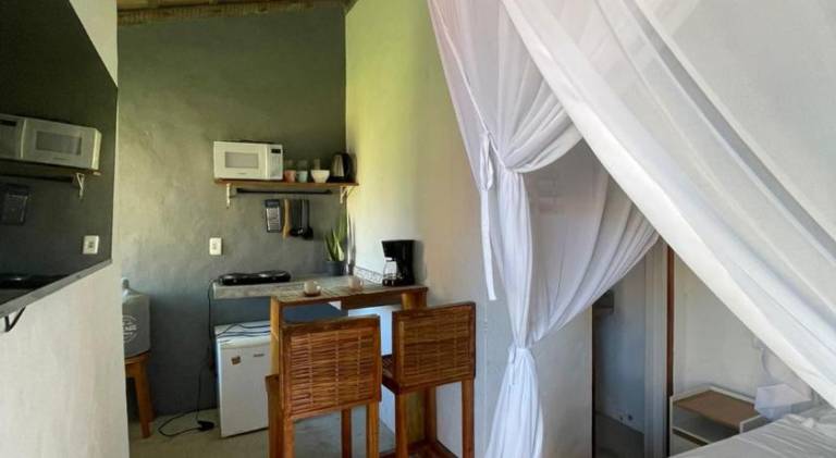 Charming vacation home with yard & patio | Beach nearby | Pets are welcome — photo 5