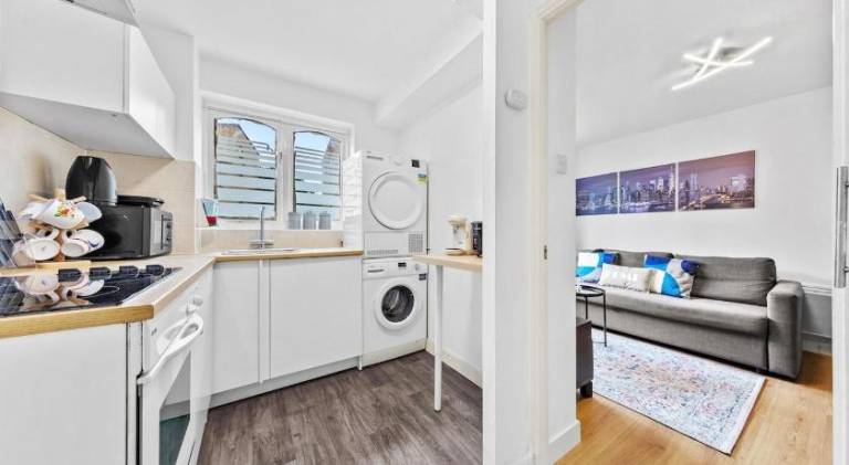 Holiday apartment with 1 room for 4 persons — photo 4