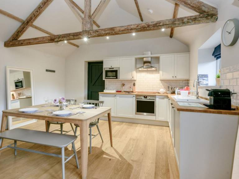 Lovely cottage with garden & jacuzzi | Pets allowed — photo 3
