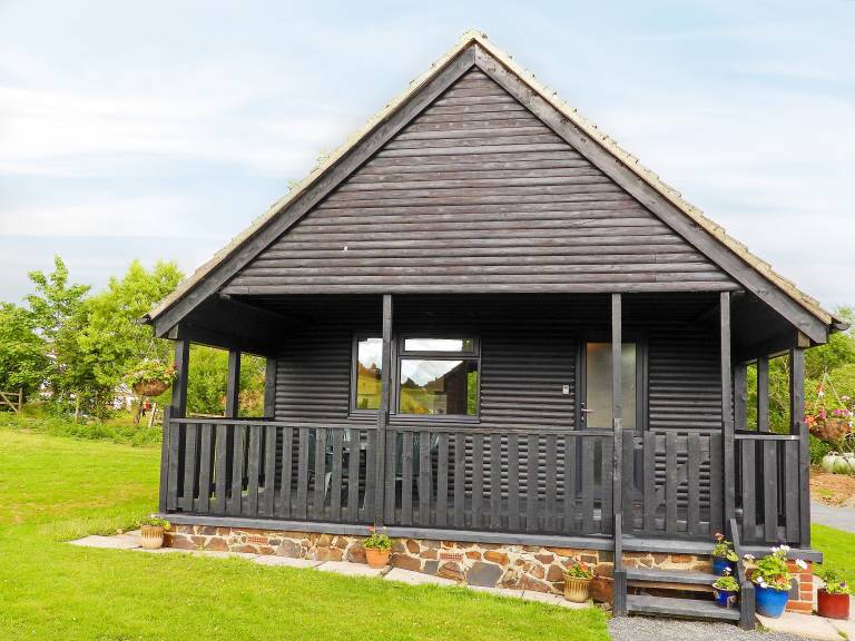 Bluebell Lodge UK13449