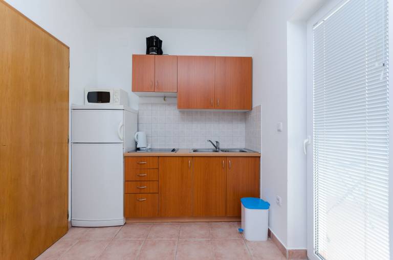 Apartment with barbeque, yard & terrace | Garden view — photo 3