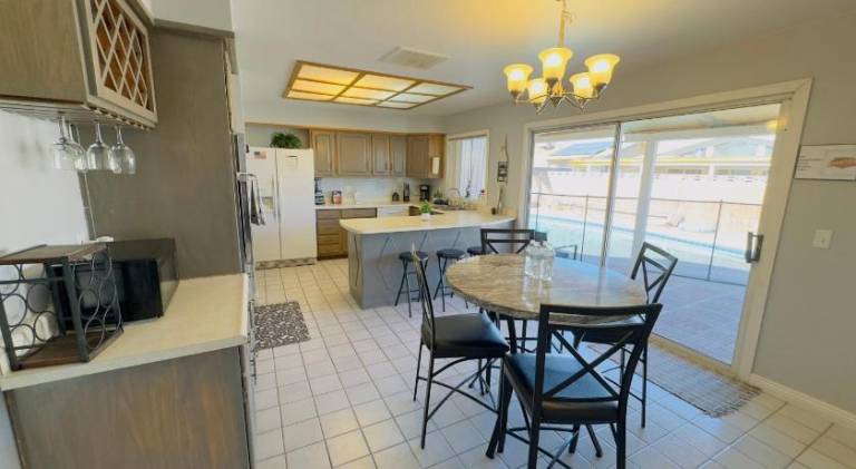 House with private pool & barbecue — photo 2