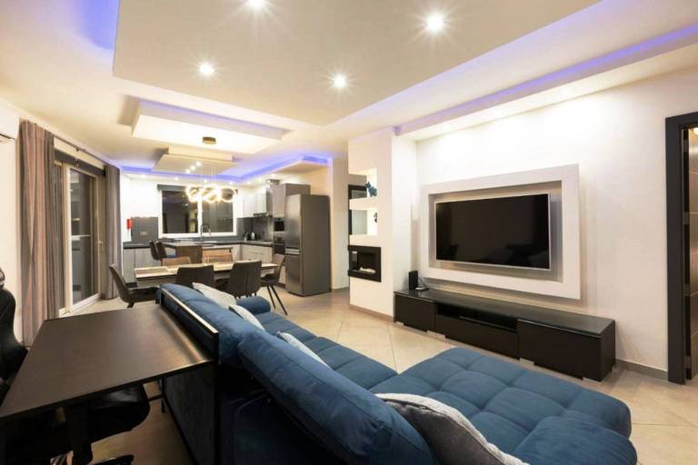 Luxury Apartment in Gzira close to Sliema 3 BR Apartment Sleep 8 — photo 4