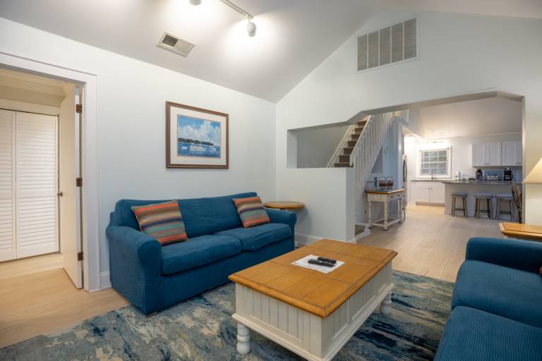 Vacation home with private pool & barbecue — photo 4